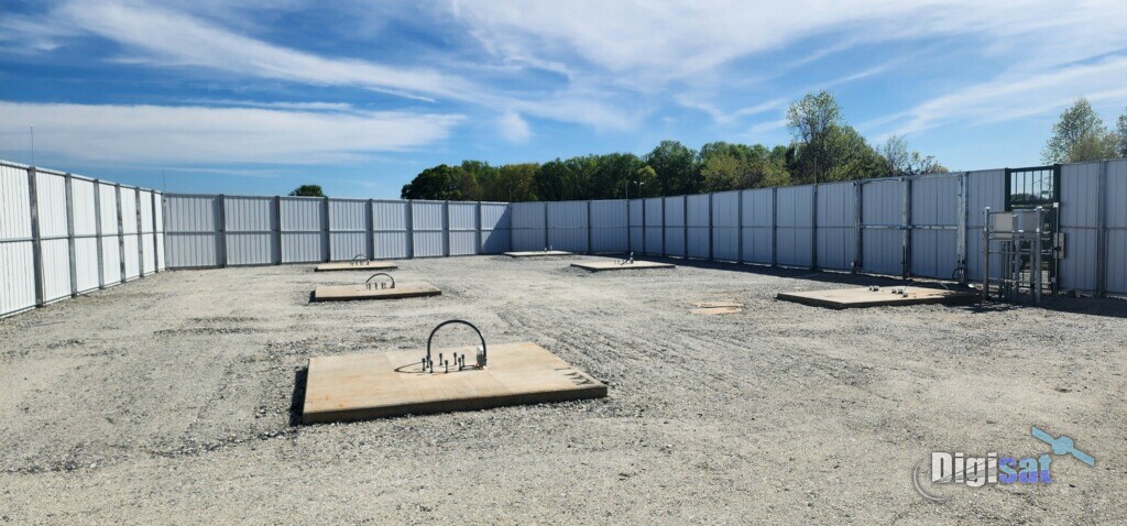 Finished antenna pads inside RF fencing